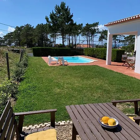 Casa Colina, Walking Distance To Arrifana Apartamento *